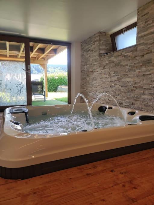 Gite Papillon 6 A14 Personnes - Jacuzzi Gérardmer Exterior foto